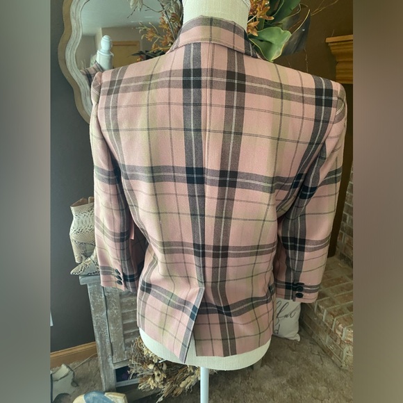 Gorgeous Pink & Khaki Plaid Blazer - Picture 5 of 11